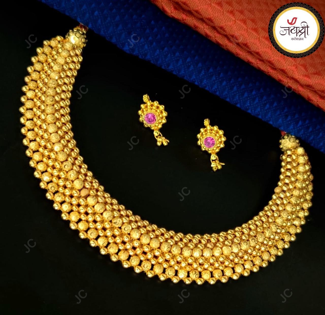 Latest Gold Thushi Necklace Design Ideas || Traditional Designer Gold  Maharashtrian Thushi Designs - YouTube